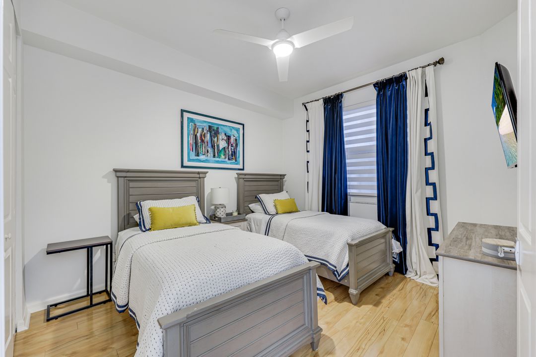 400 Flagship Dr #705, Naples, FL 34108