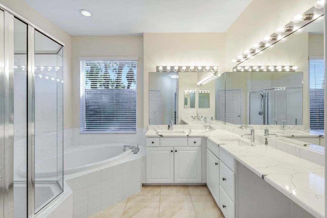 4780 Shinnecock Hills Ct #102, Naples, FL 34112