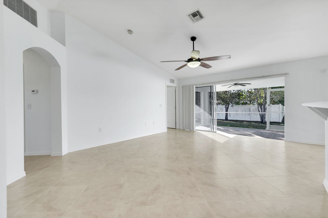 1706 NE 2nd Pl, Cape Coral, FL 33909