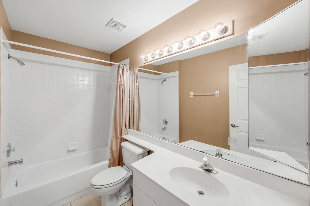 4120 Bayhead Dr #202, Bonita Springs, FL 34134