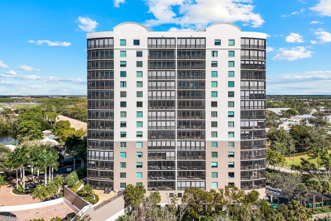455 Cove Tower Dr #902, Naples, FL 34110