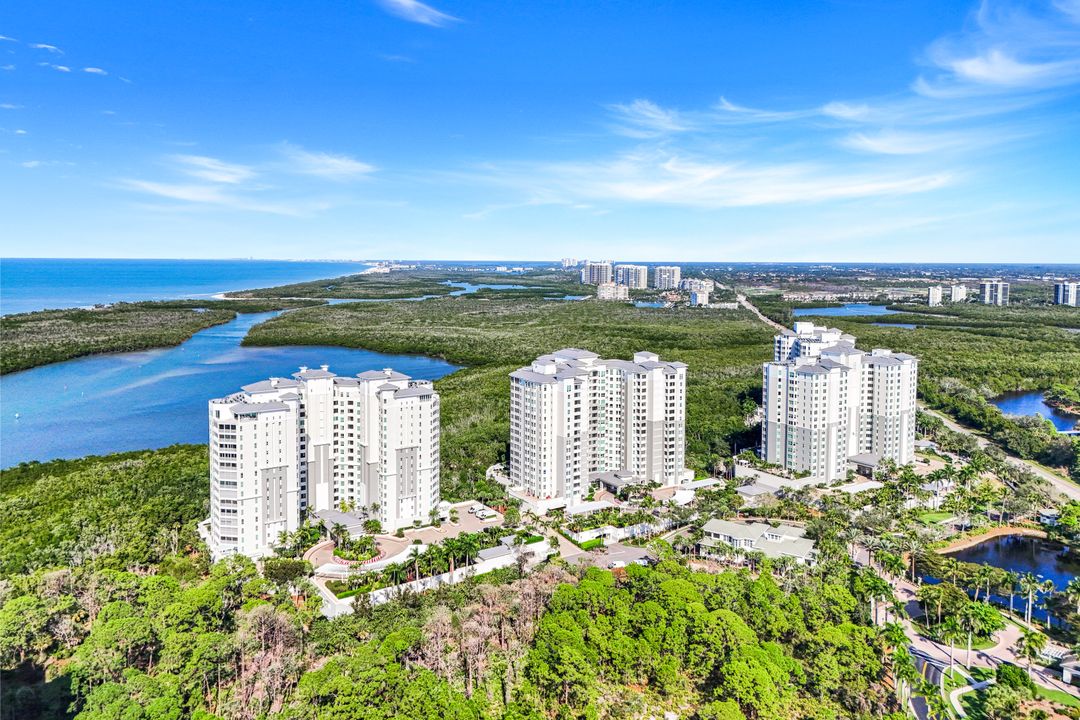 295 Grande Way #1505, Naples, FL 34110