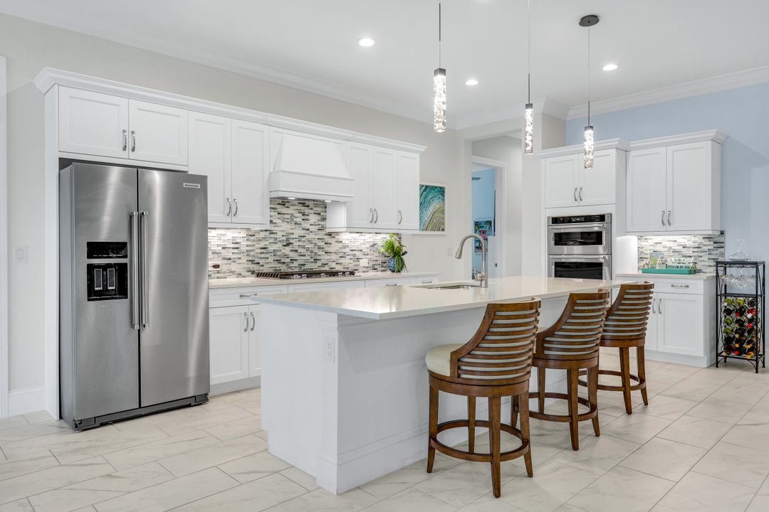 14386 Laguna Spgs Ln, Naples, FL 34114