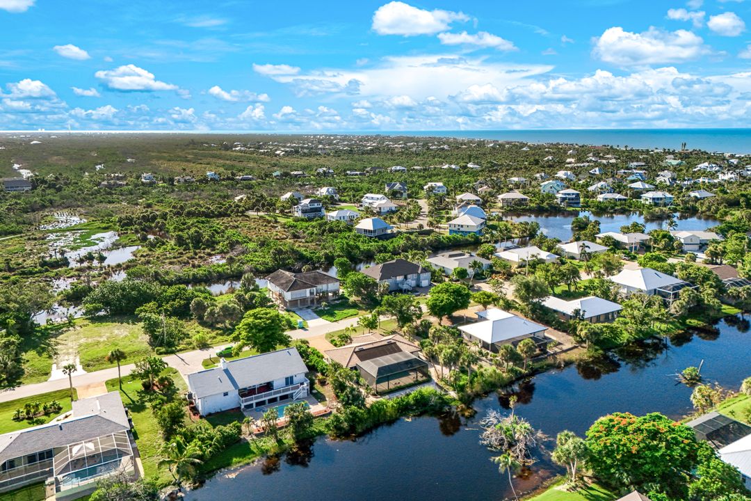 707 Durion Ct, Sanibel, FL 33957