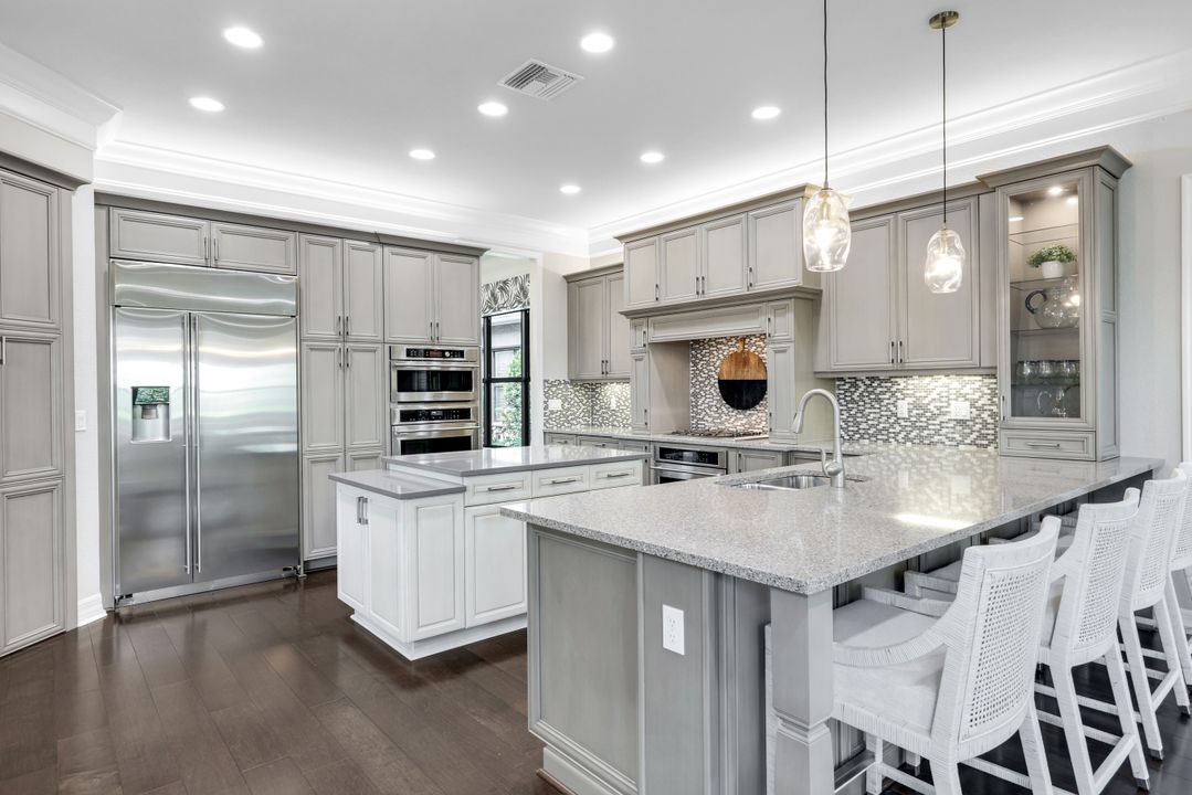 4056 Nova Ln, Naples, FL 34119