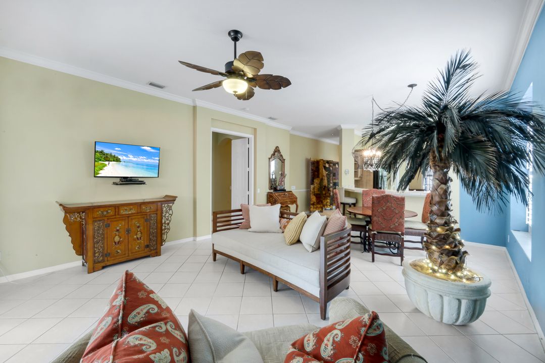 1814 Leamington Ln, Naples, FL 34109