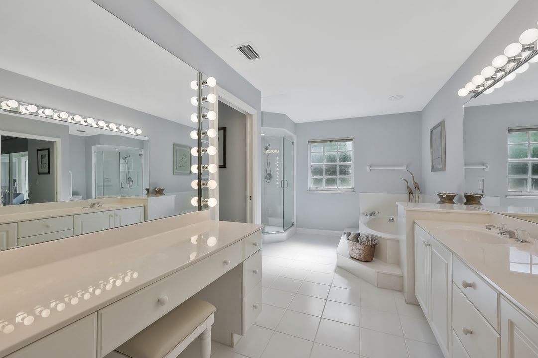 180 Via Perignon, Naples, FL 34119