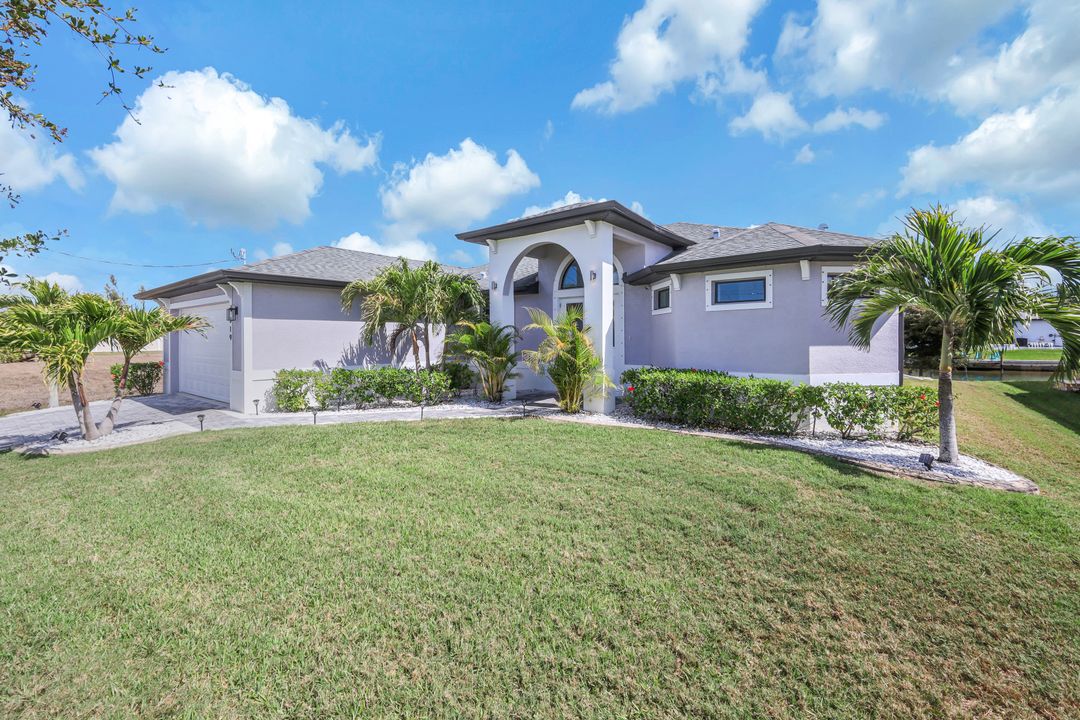 2319 NW 38th Ave, Cape Coral, FL 33993