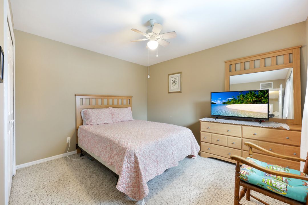 2427 NW 25th St, Cape Coral, FL 33993