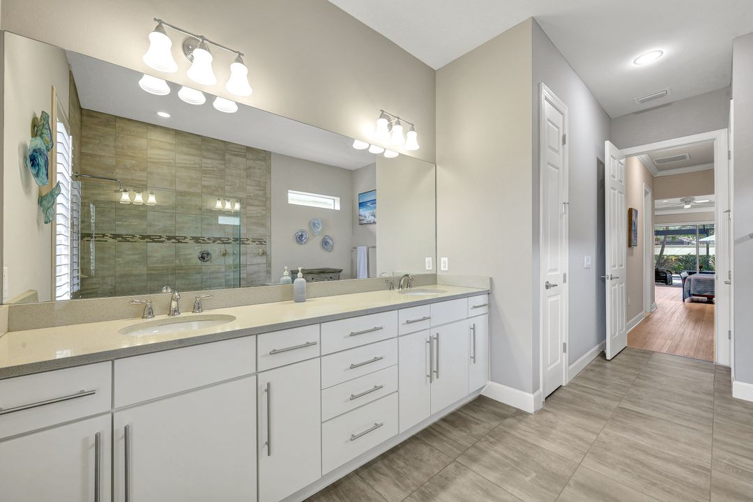 9314 Quarry Dr, Naples, FL 34120