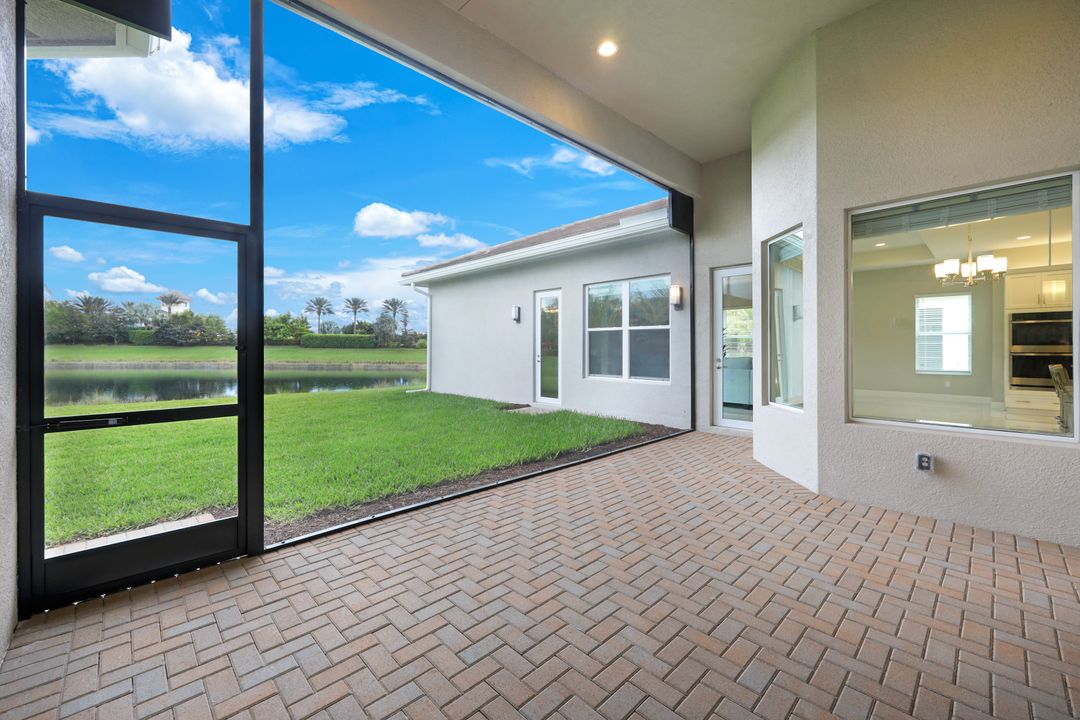 28382 Turin Ct, Bonita Springs, FL 34135