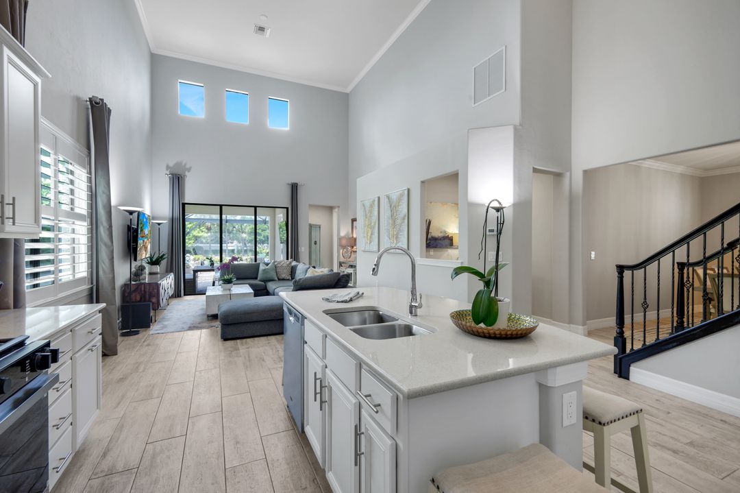 7209 Wilton Dr N, Naples, FL 34109