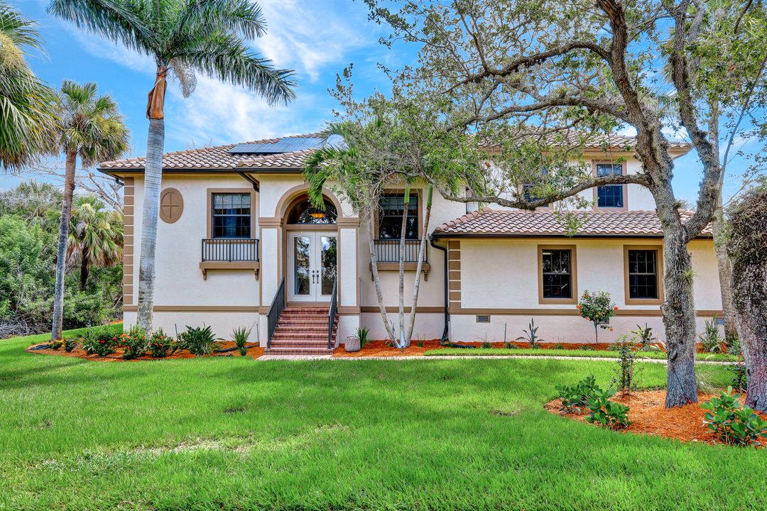 350 Gumbo Limbo Ln, Marco Island, FL 34145