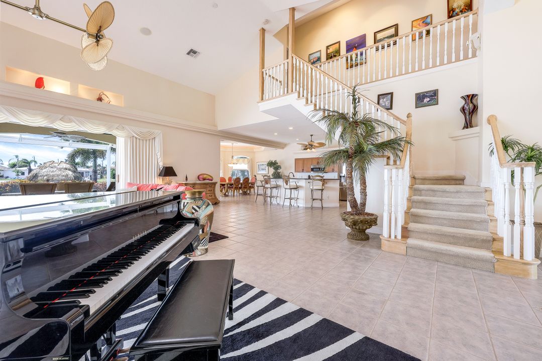 5231 SW 5th Pl, Cape Coral, FL 33914