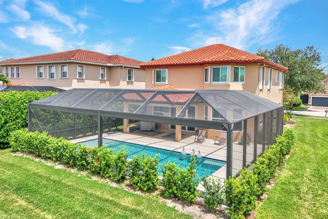 1764 Birdie Dr, Naples, FL 34120