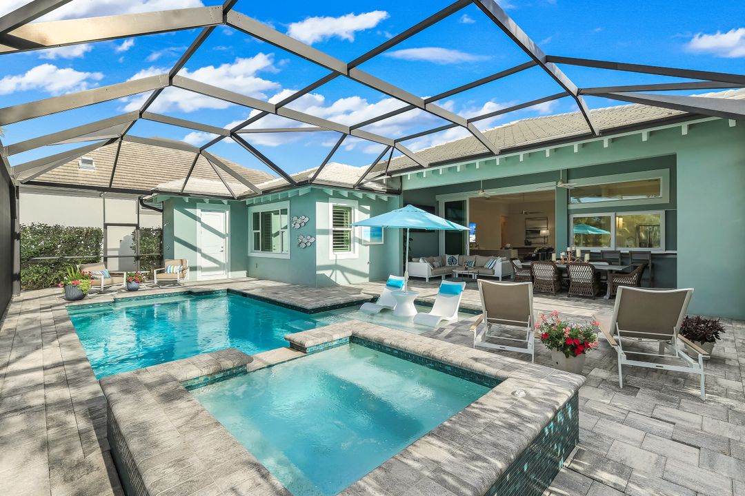 5715 Clarendon Dr, Naples, FL 34113