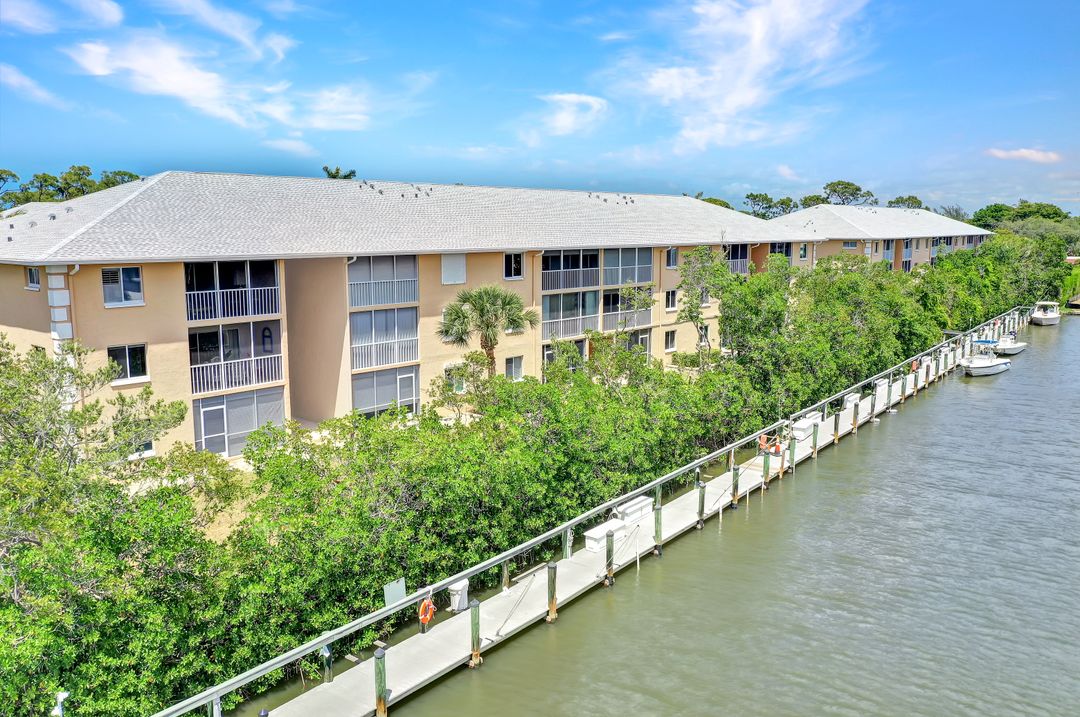 3061 Sandpiper Bay Cir #J206, Naples, FL 34112