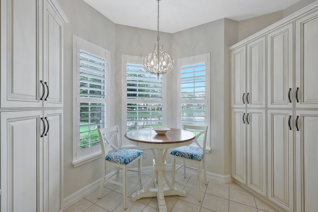 5012 Maxwell Cir #101, Naples, FL 34105