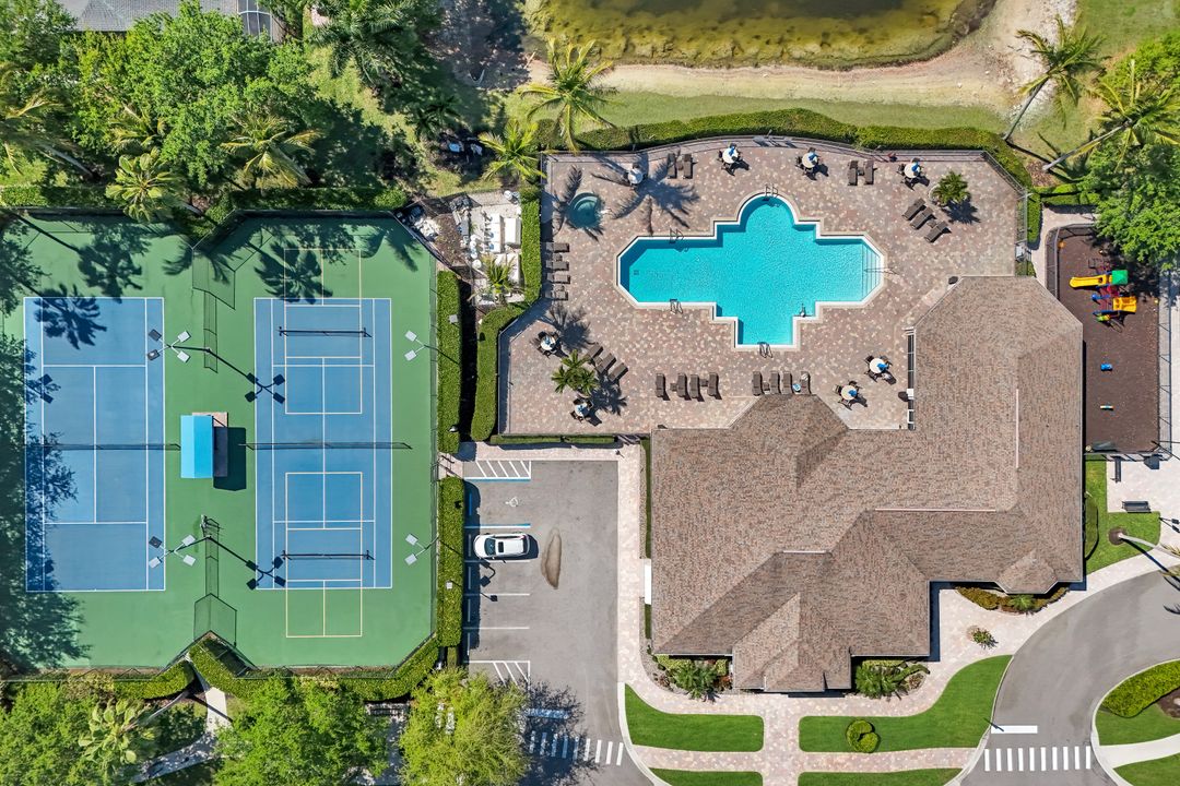 8616 Ibis Cove Cir, Naples, FL 34119