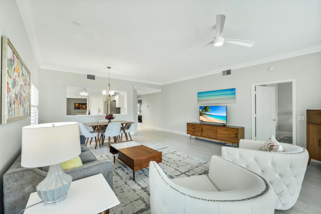 6240 Reserve Cir #802, Naples, FL 34119