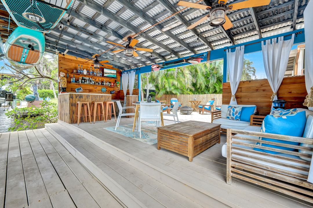 1600 Port Ave, Naples, FL 34104