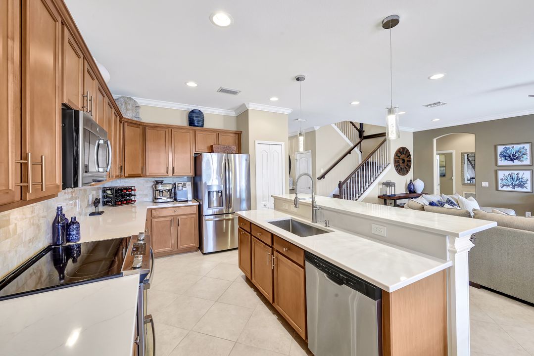 14554 Lanier Ct, Naples, FL 34114