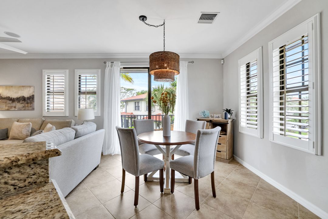 1383 Artesia Dr E #701, Naples, FL 34113