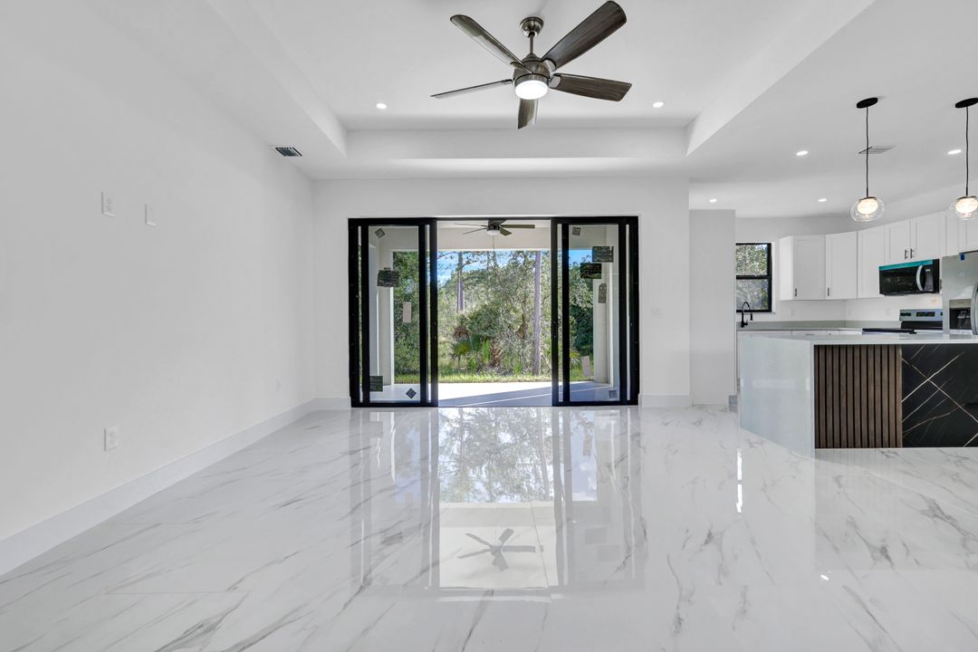 2002 East 10th Street, Lehigh Acres, FL 33936