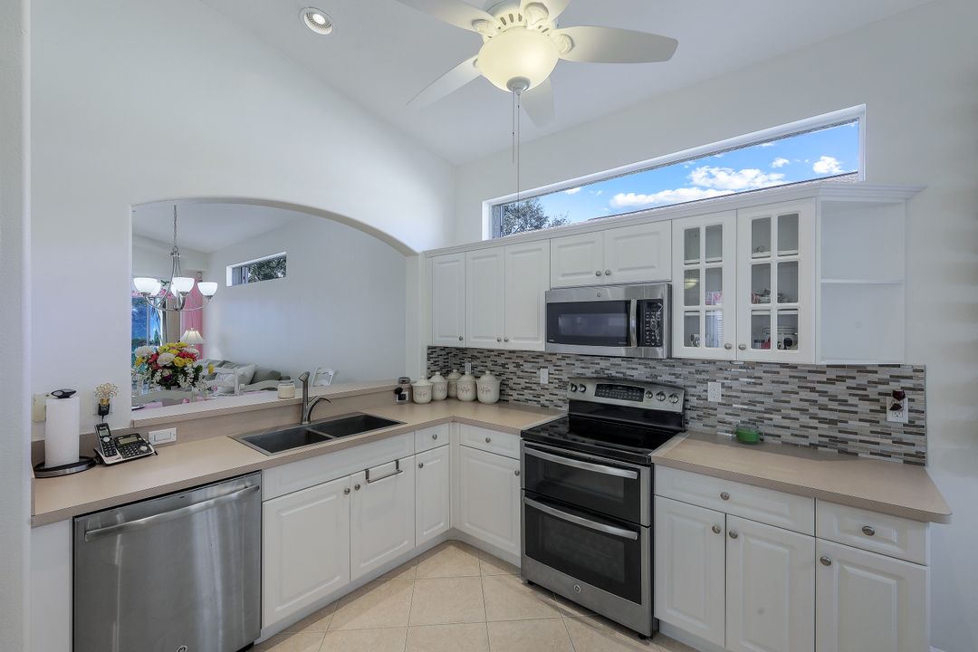 8687 Ibis Cove Cir, Naples, FL 34119