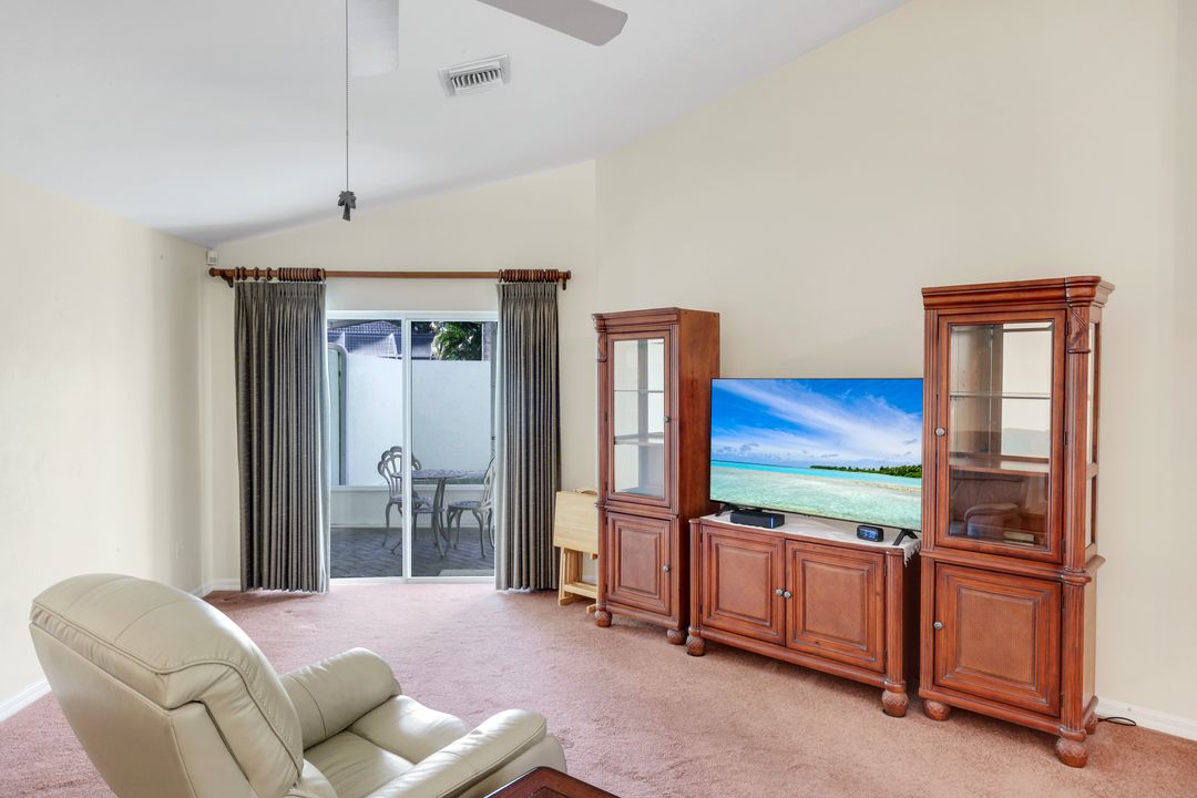 1201 Jardin Dr, Naples, FL 34104