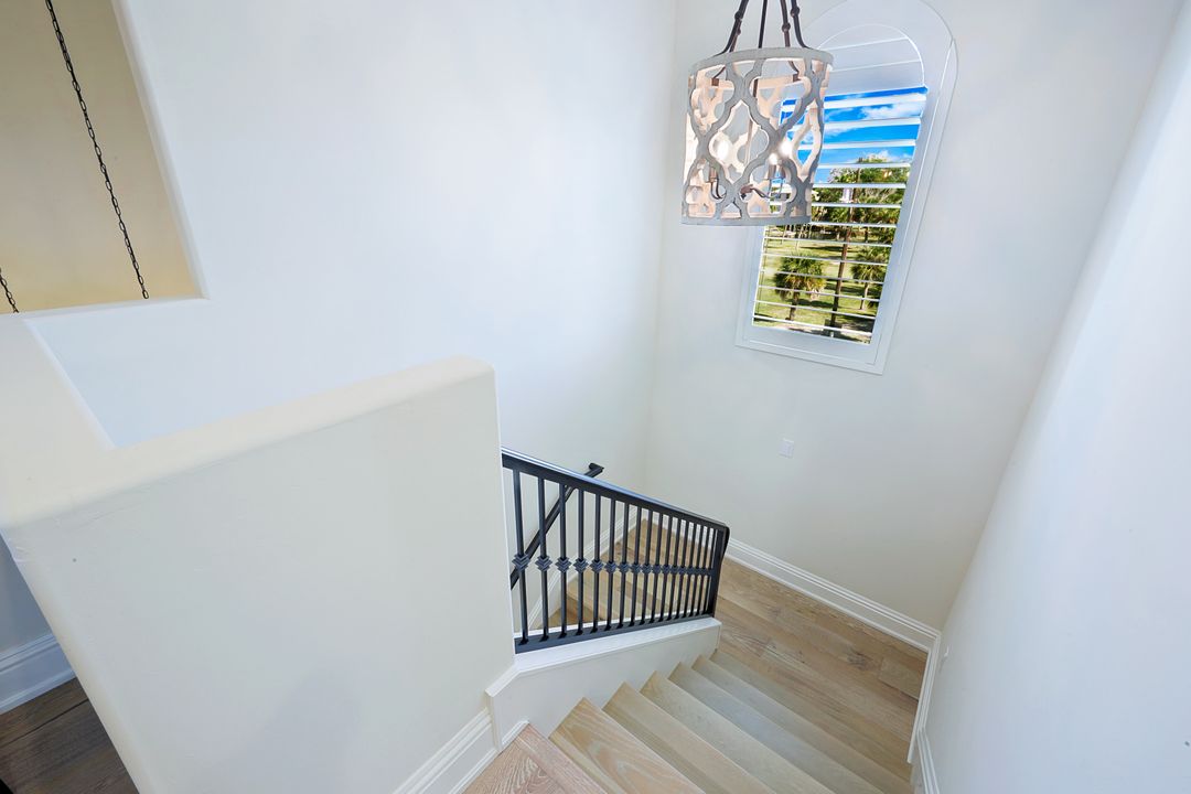 27194 Harbor Dr, Bonita Springs, FL 34135