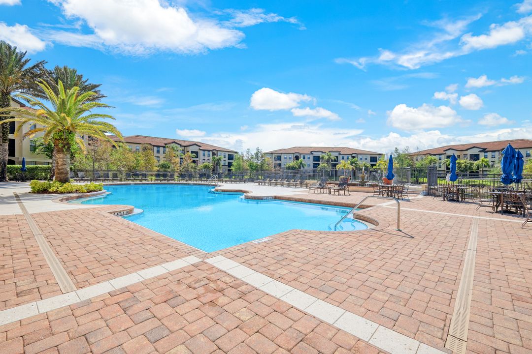 12950 Positano Cir #207, Naples, FL 34105