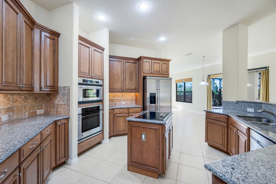 2832 SW 17th Ave, Cape Coral, FL 33914