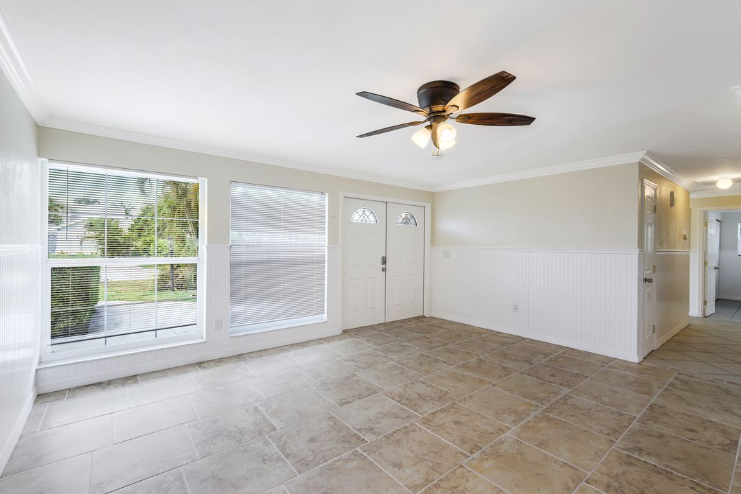 4807 Triton Ct W, Cape Coral, FL 33904