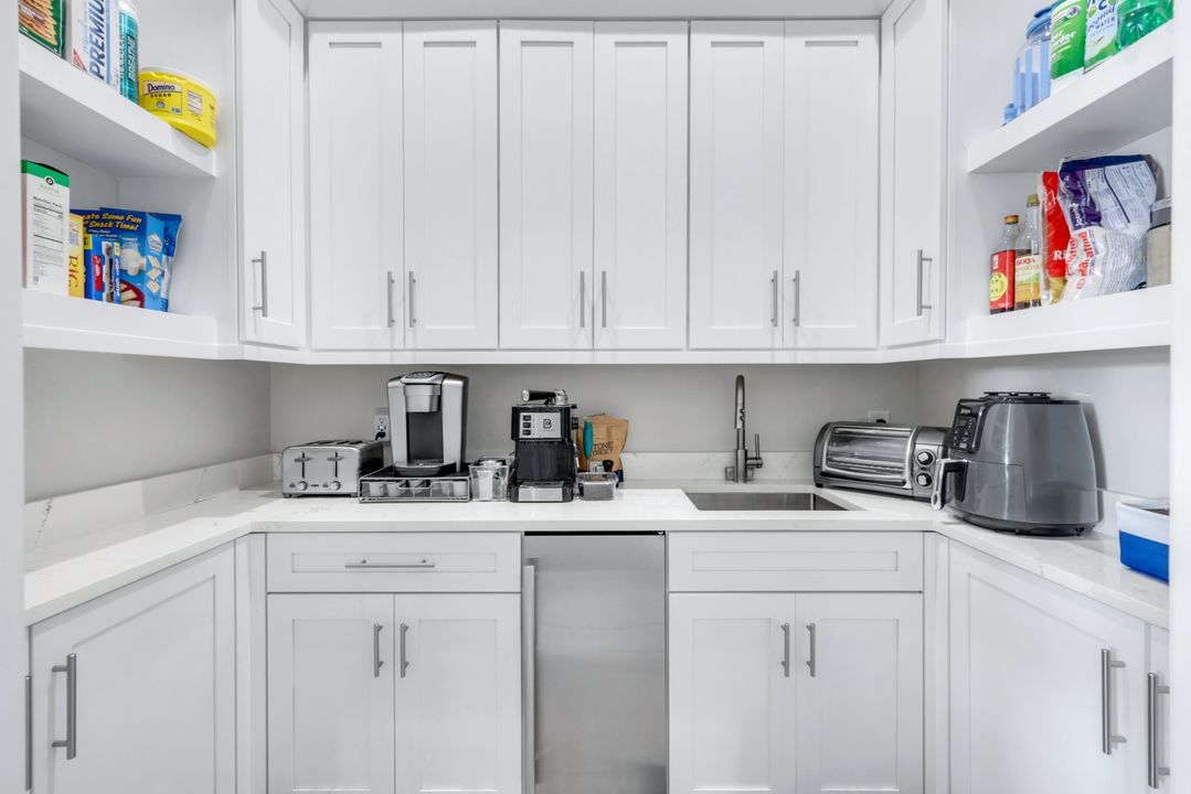 1085 Caxambas Dr, Marco Island, FL 34145