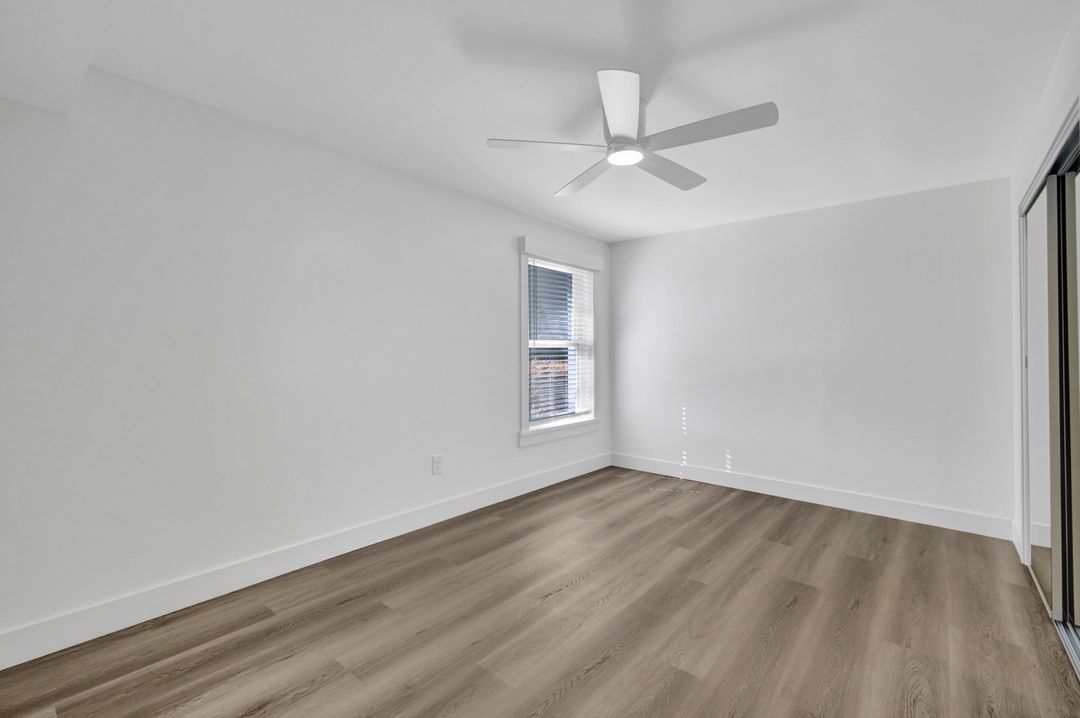 1910 Gulf Shore Blvd N, Naples, FL 34102