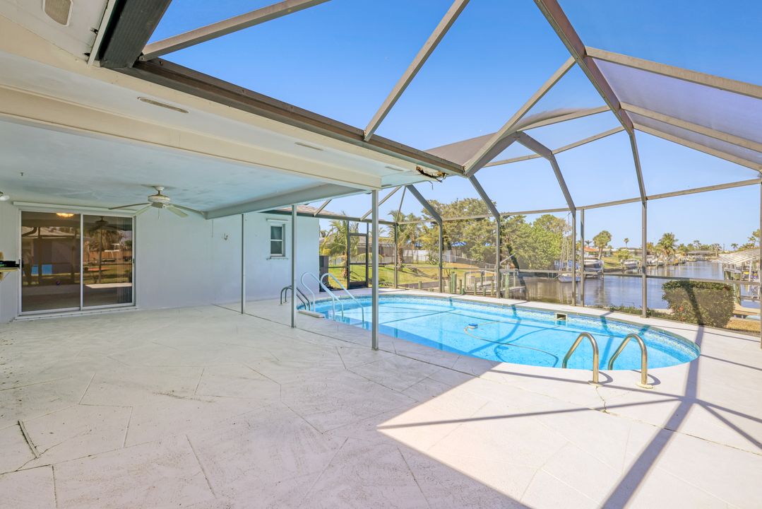 1741 SE 29th Ln, Cape Coral, FL 33904