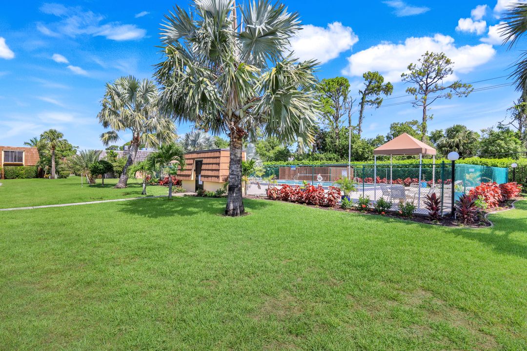 1501 Park Meadows Dr #3, Fort Myers, FL 33907