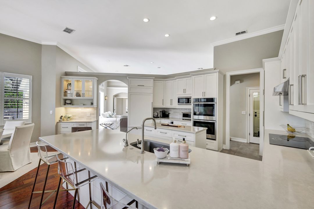 8019 San Simeon, Naples, FL 34109