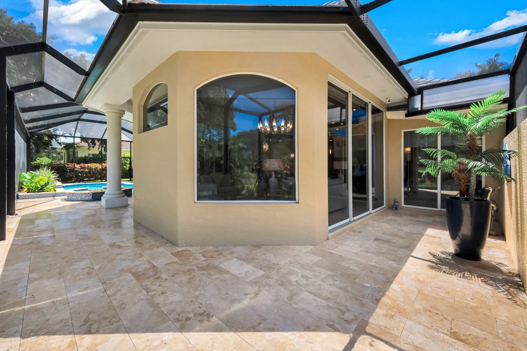 260 Cheshire Way, Naples, FL 34110