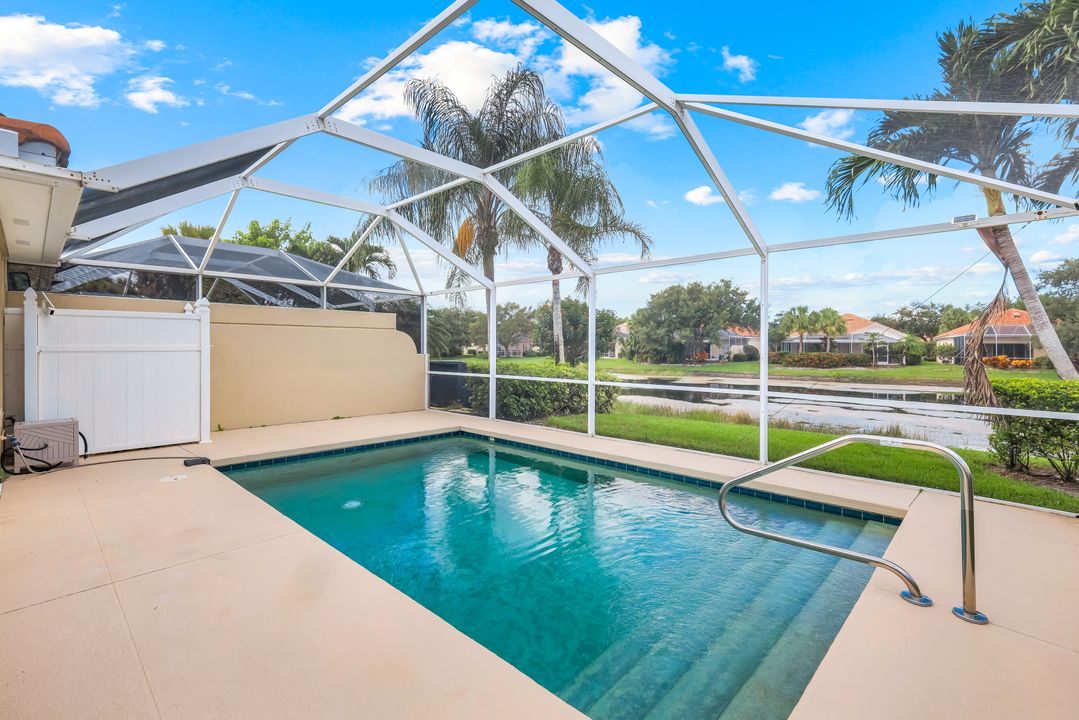 3077 Futuna Ln, Naples, FL 34119
