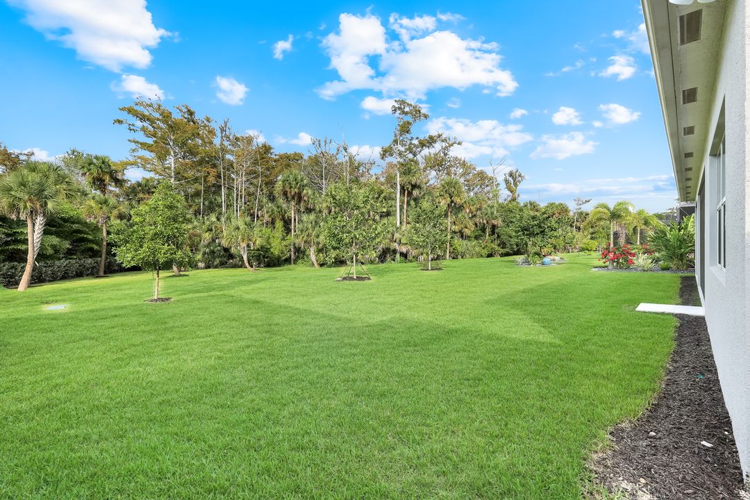 12033 Azalea Wy, Naples, FL 34120