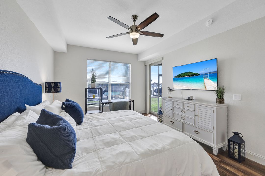 370 Stella Maris Dr N #2502, Naples, FL 34114