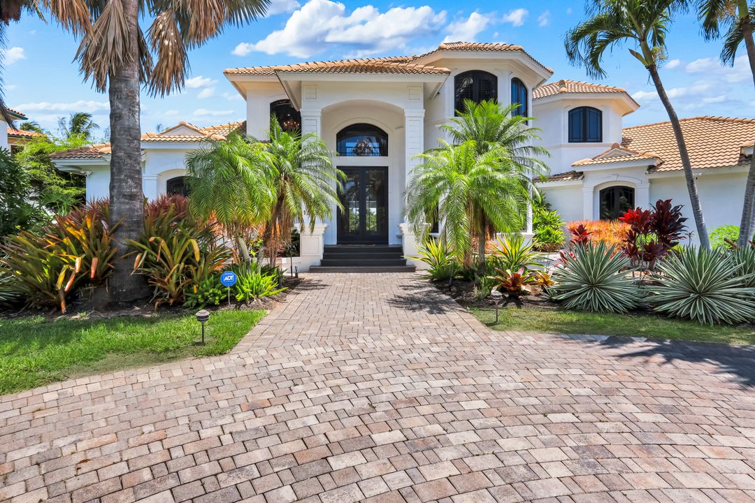 1578 S Barfield Ct, Marco Island, FL 34145