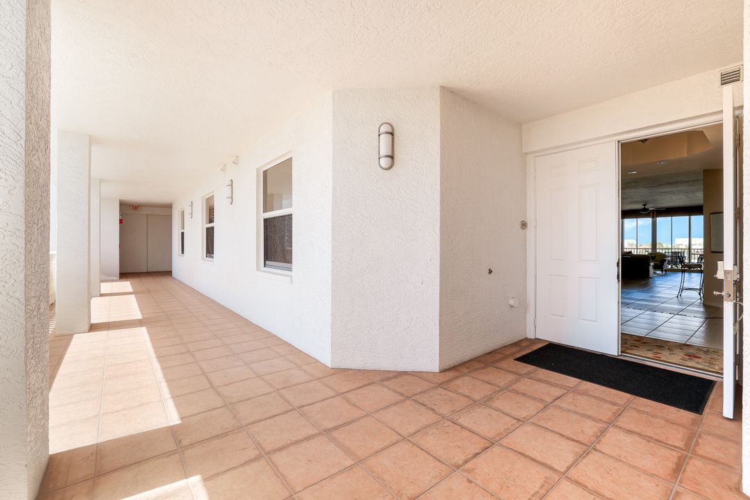 410 Flagship Dr #603, Naples, FL 34108