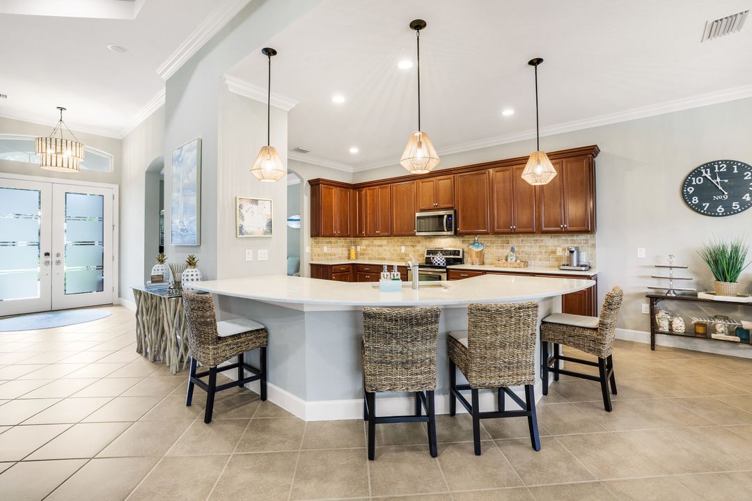 9383 Copper Rock Ct, Naples, FL 34120