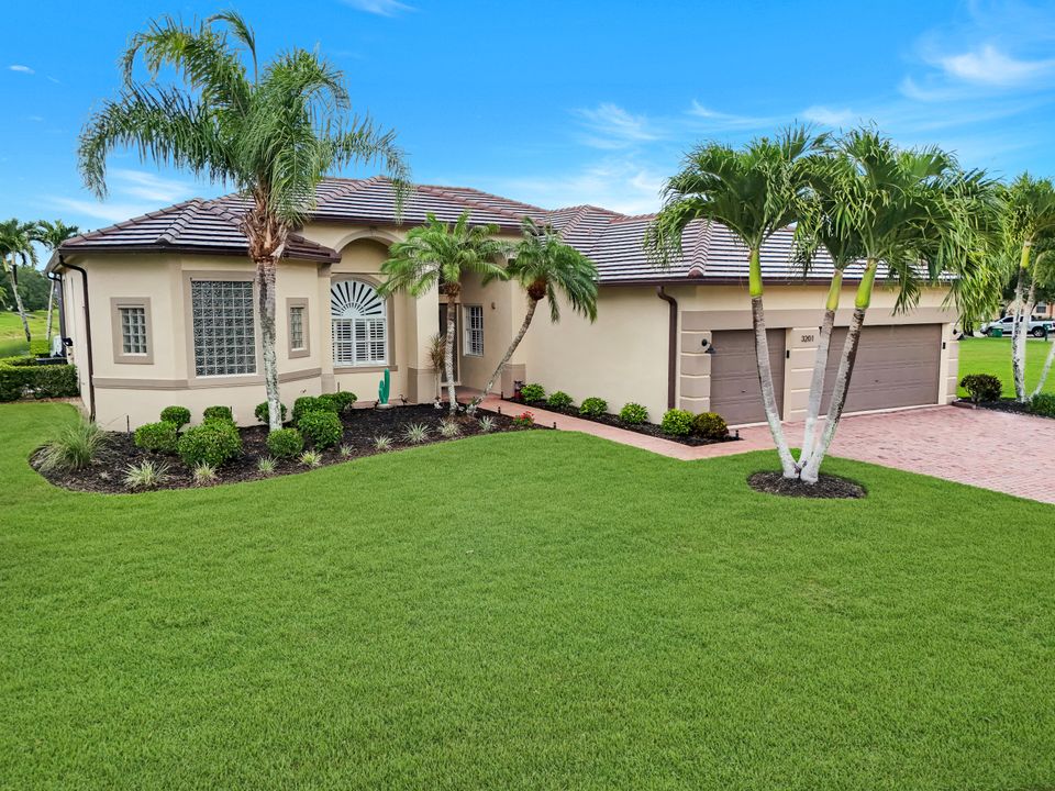 3201 Brookeview Ct, Naples, FL 34120