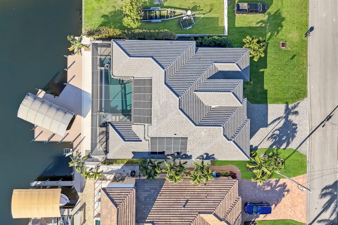 428 SW 39th Ave, Cape Coral, FL 33991