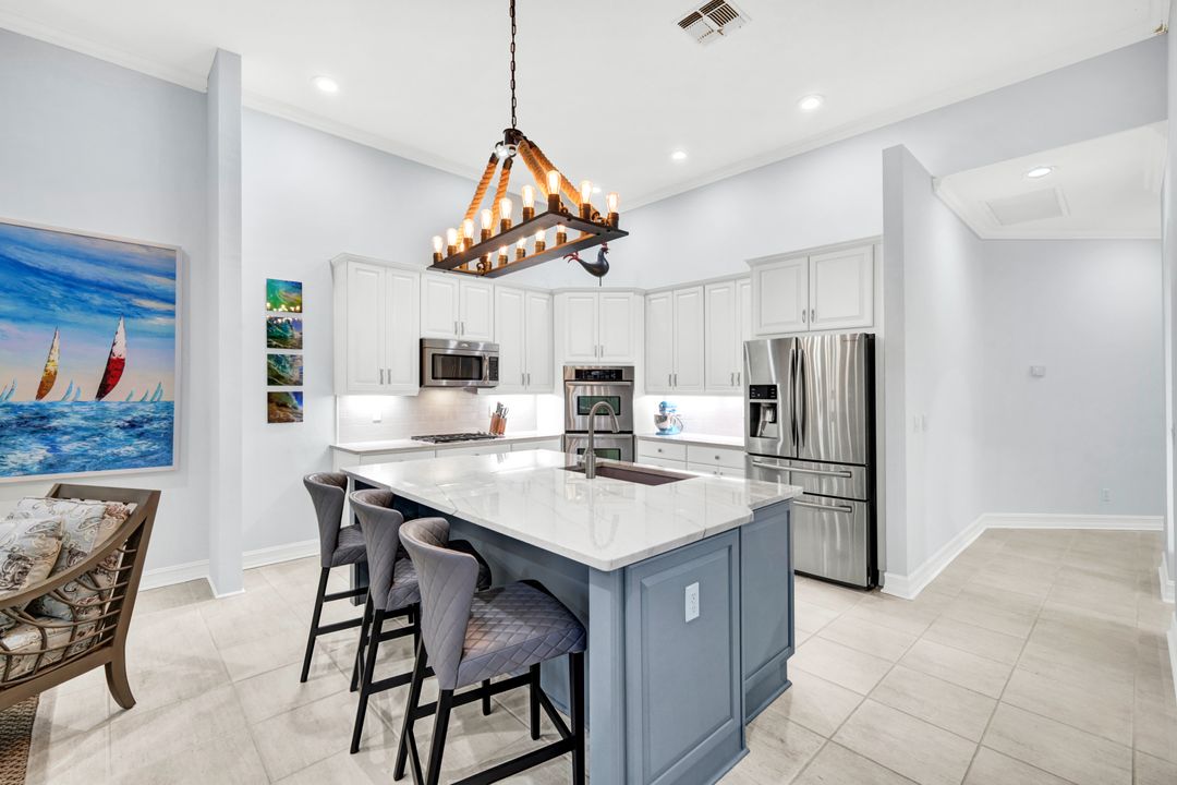 3441 Lakemont Dr, Bonita Springs, FL 34134