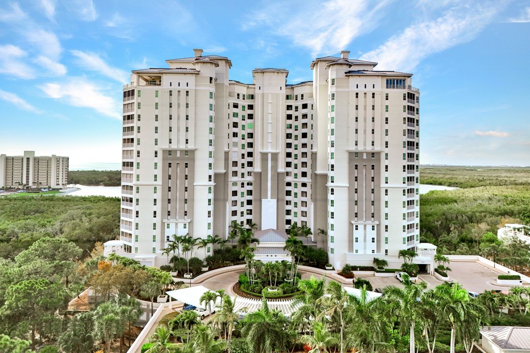 295 Grande  Way  #306, Naples, FL 34110